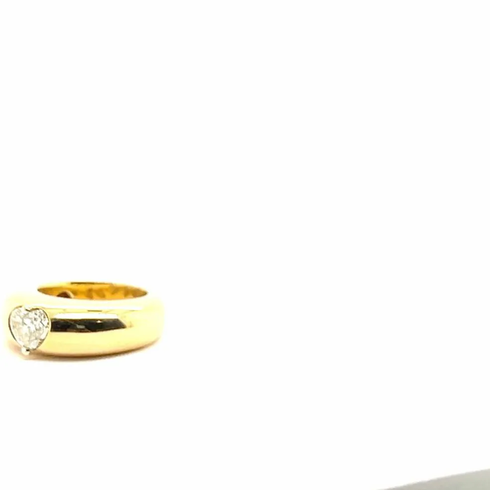 Bague en or jaune avec diamant en forme de cœur de 1 carat