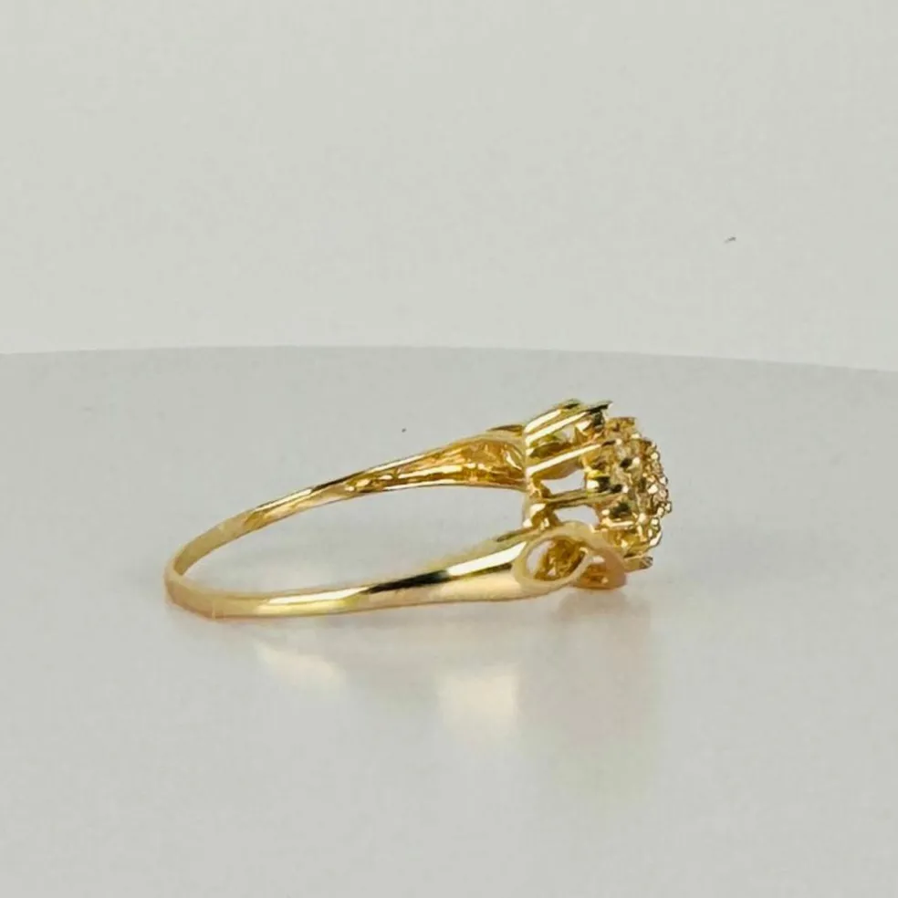 Bague en or jaune avec diamants