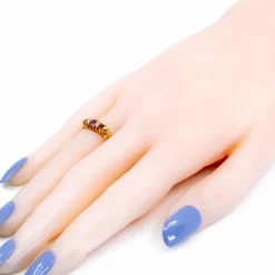 Bague en or jaune avec diamants et rubis