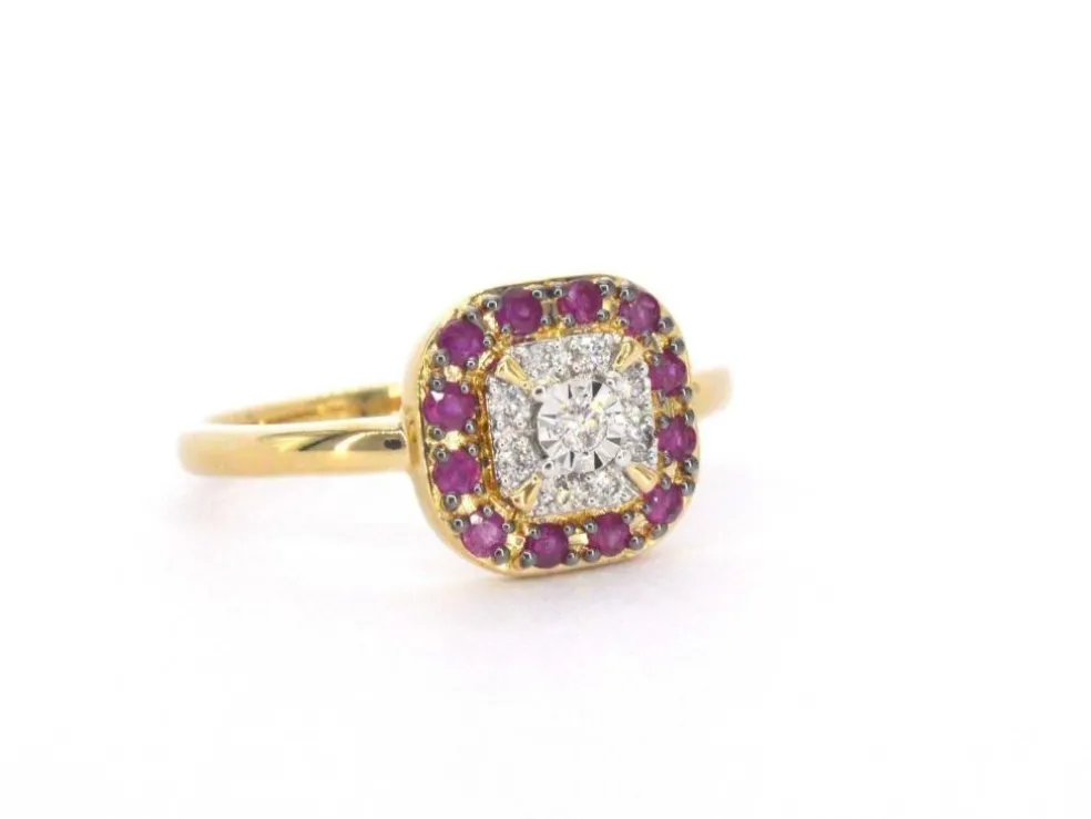 Bague en or jaune avec diamants et rubis