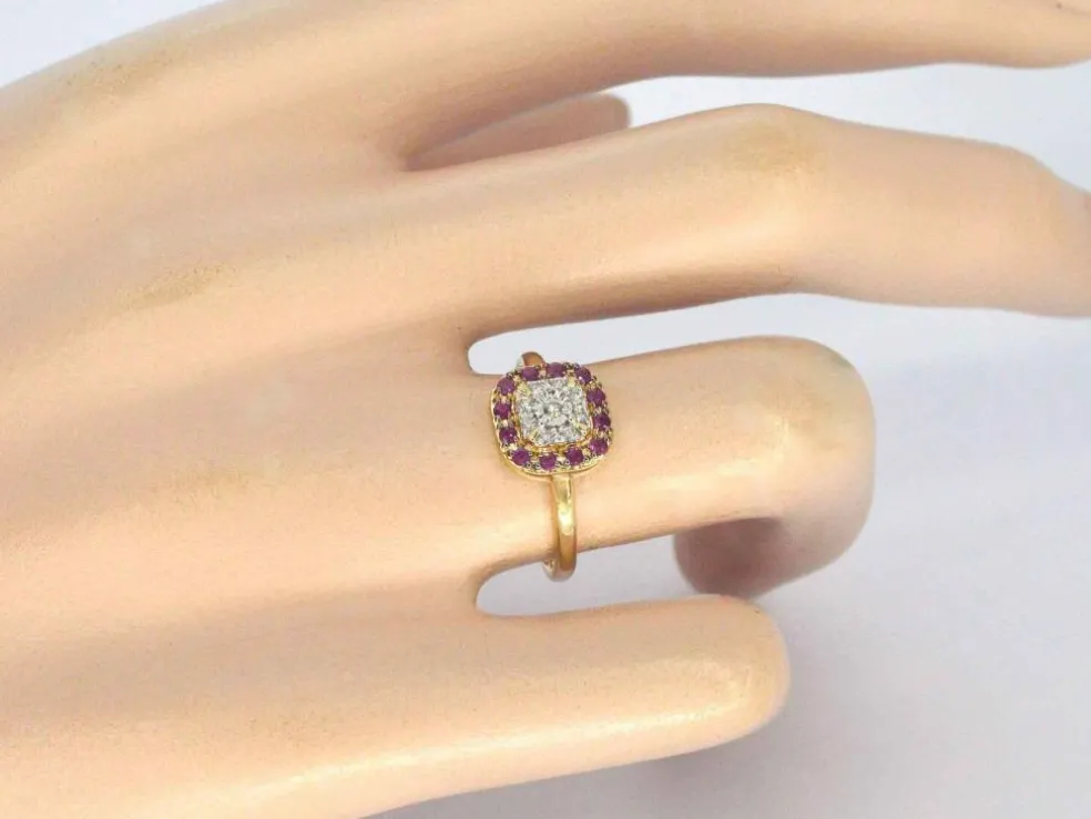 Bague en or jaune avec diamants et rubis