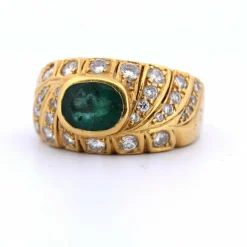 Bague en or jaune avec émeraude