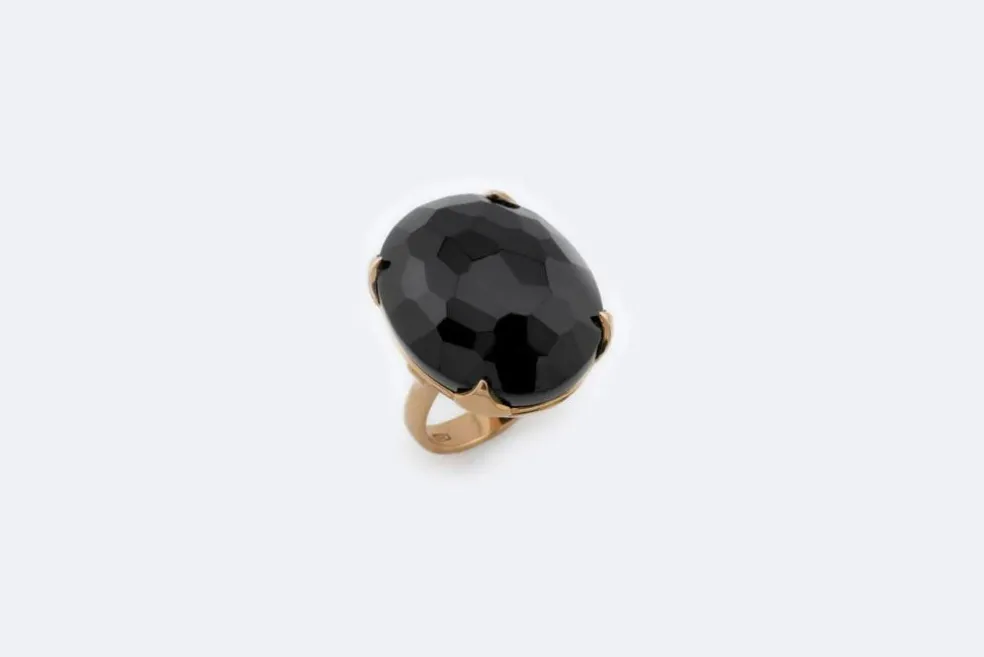 Bague en or jaune avec onyx