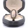 Bague en or jaune avec opale et diamants de l'époque victorienne