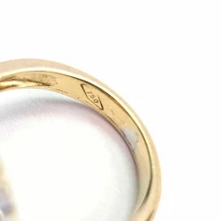 Bague en or jaune avec opale et diamants