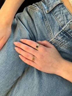 Bague en or jaune avec quartz fumé à facettes rondes