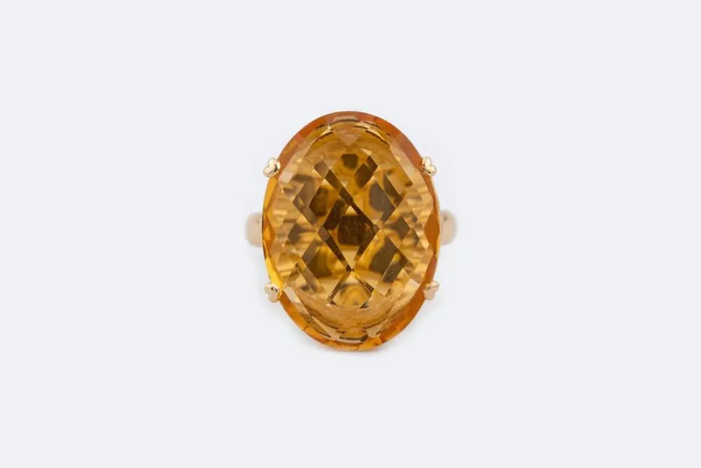 Bague en or jaune avec topaze