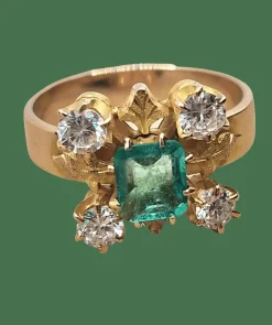 Bague en or jaune de style victorien, émeraude, diamants