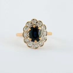 Bague en or jaune, diamants & saphir