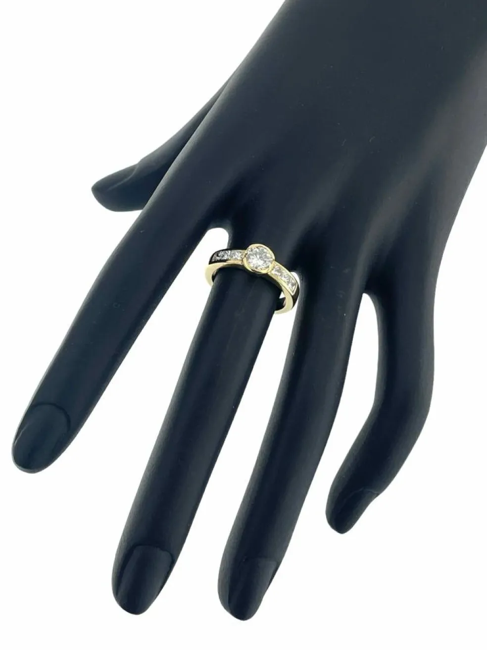 Bague en or jaune diamants certificat HRD