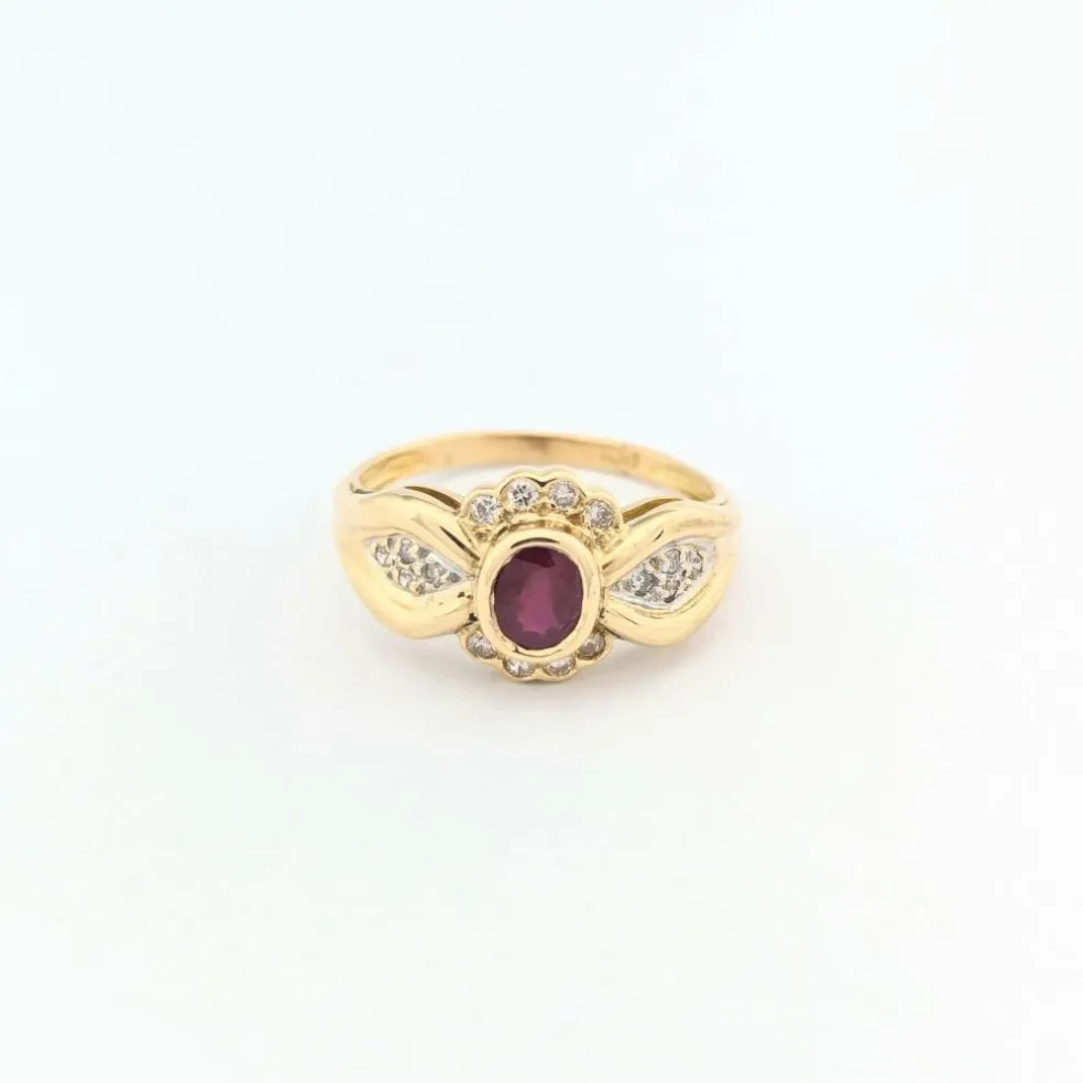 Bague en or jaune diamants et rubis