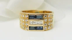 Bague en or jaune, diamants et saphirs