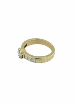 Bague en or jaune diamants certificat HRD