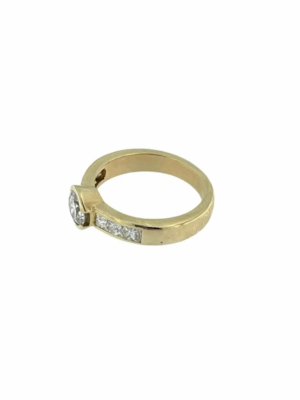 Bague en or jaune diamants certificat HRD