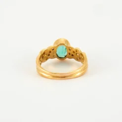 Bague en Or jaune, diamants & émeraude