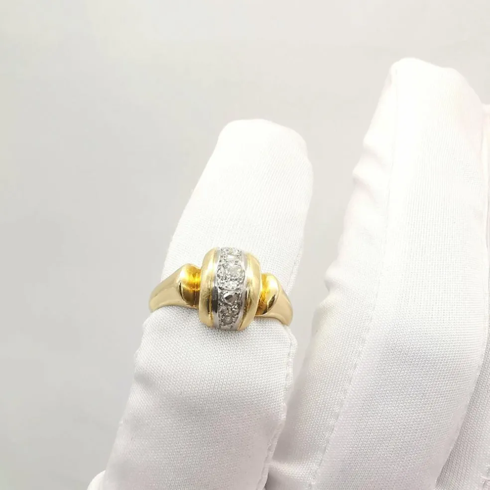 Bague en or jaune diamants