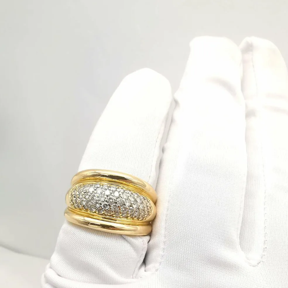Bague en or jaune diamants