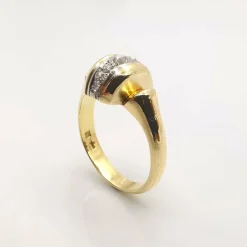 Bague en or jaune diamants