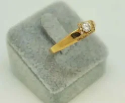 Bague en Or jaune, diamants