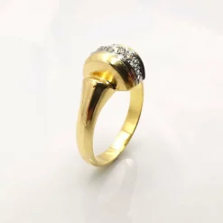 Bague en or jaune diamants