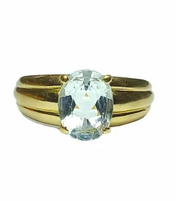 Bague en or jaune et aigue-marine