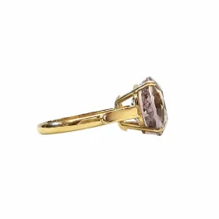 Bague en or jaune et amethyste naturelle