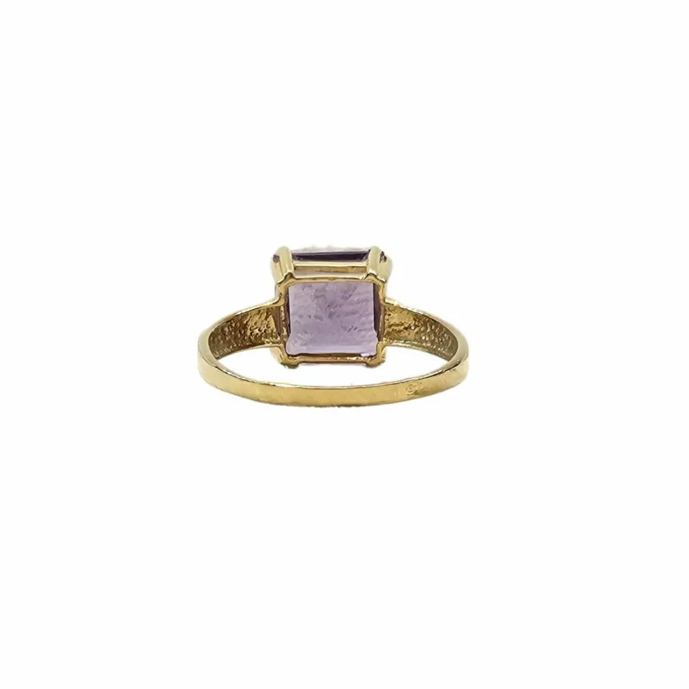 Bague en or jaune et amethyste taille princesse