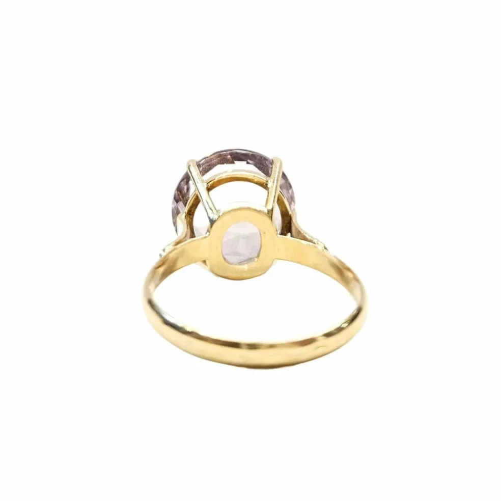 Bague en or jaune et amethyste naturelle