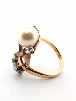 Bague en or jaune et argent avec perle et diamants taille ancienne