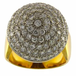 Bague en or jaune et blanc avec pavé de diamants de 3,00 ct