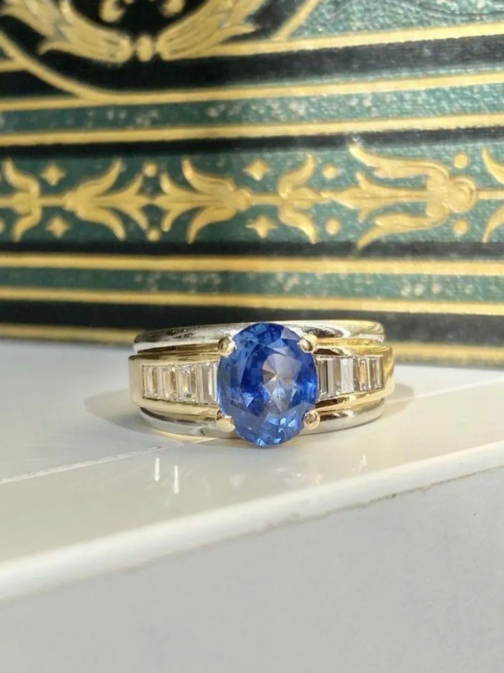 Bague en or jaune et blanc 18K saphir et diamants