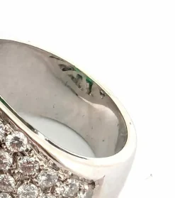 Bague en or jaune et blanc avec émeraude colombienne et diamants