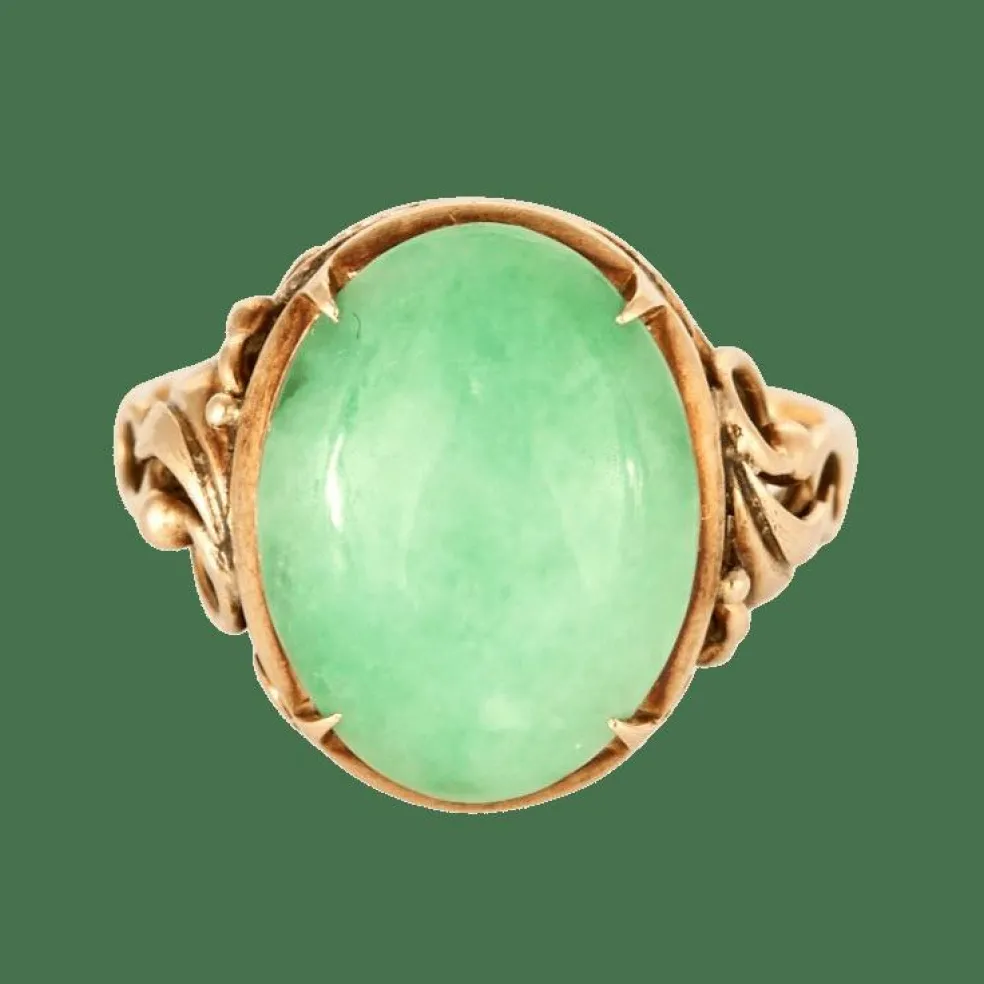 Bague en or jaune et cabochon de jade jadéite vert