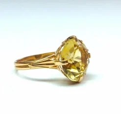 Bague en or jaune et citrine