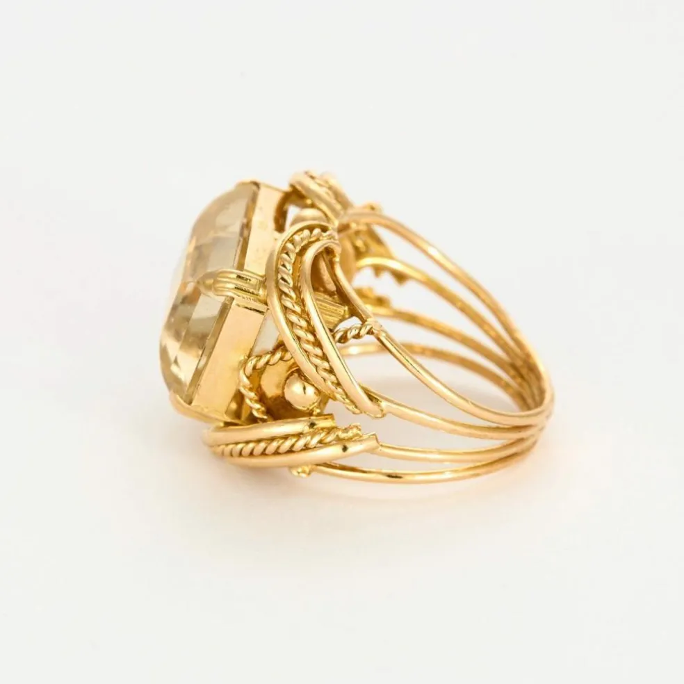 Bague en or jaune et citrine