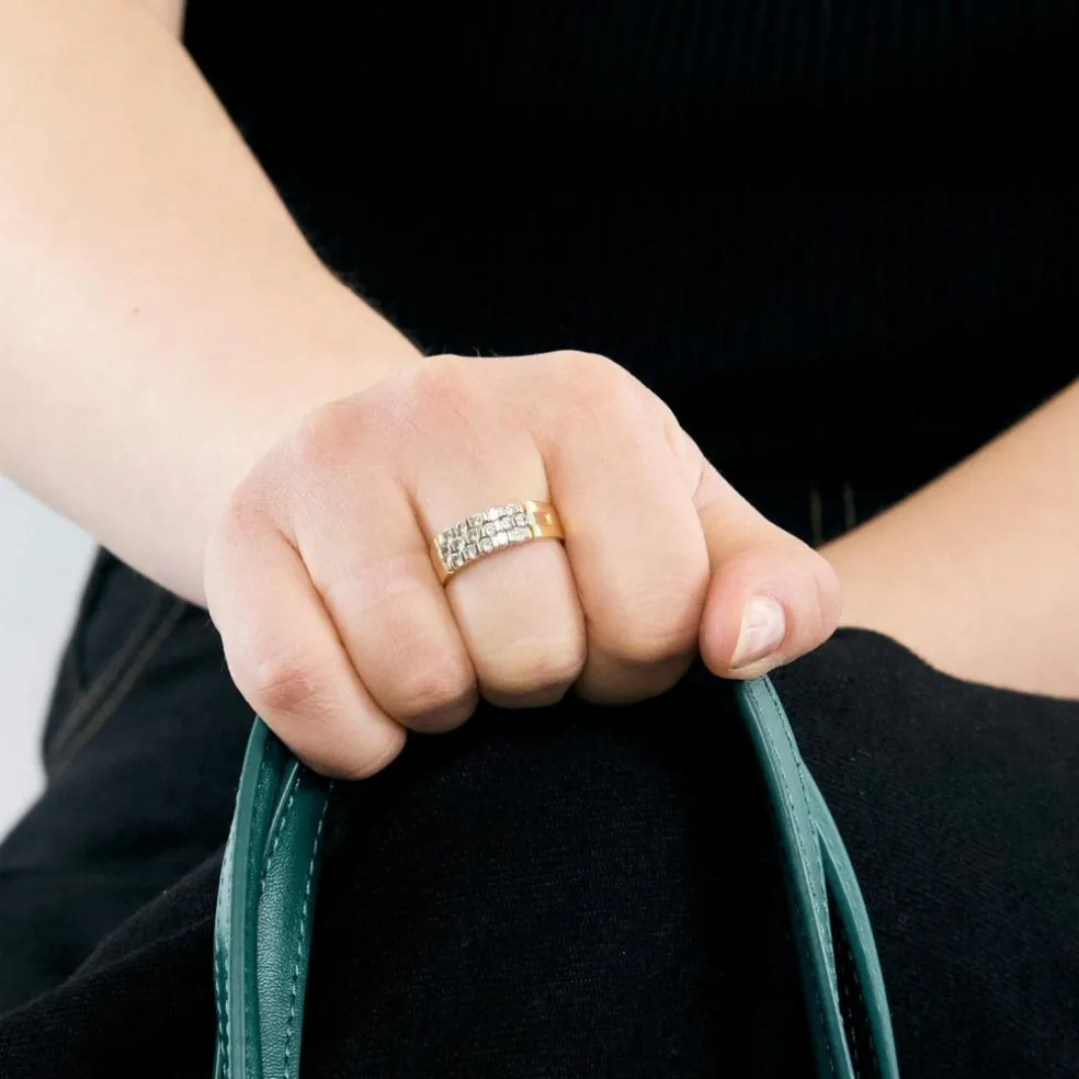 Bague en or jaune et diamants