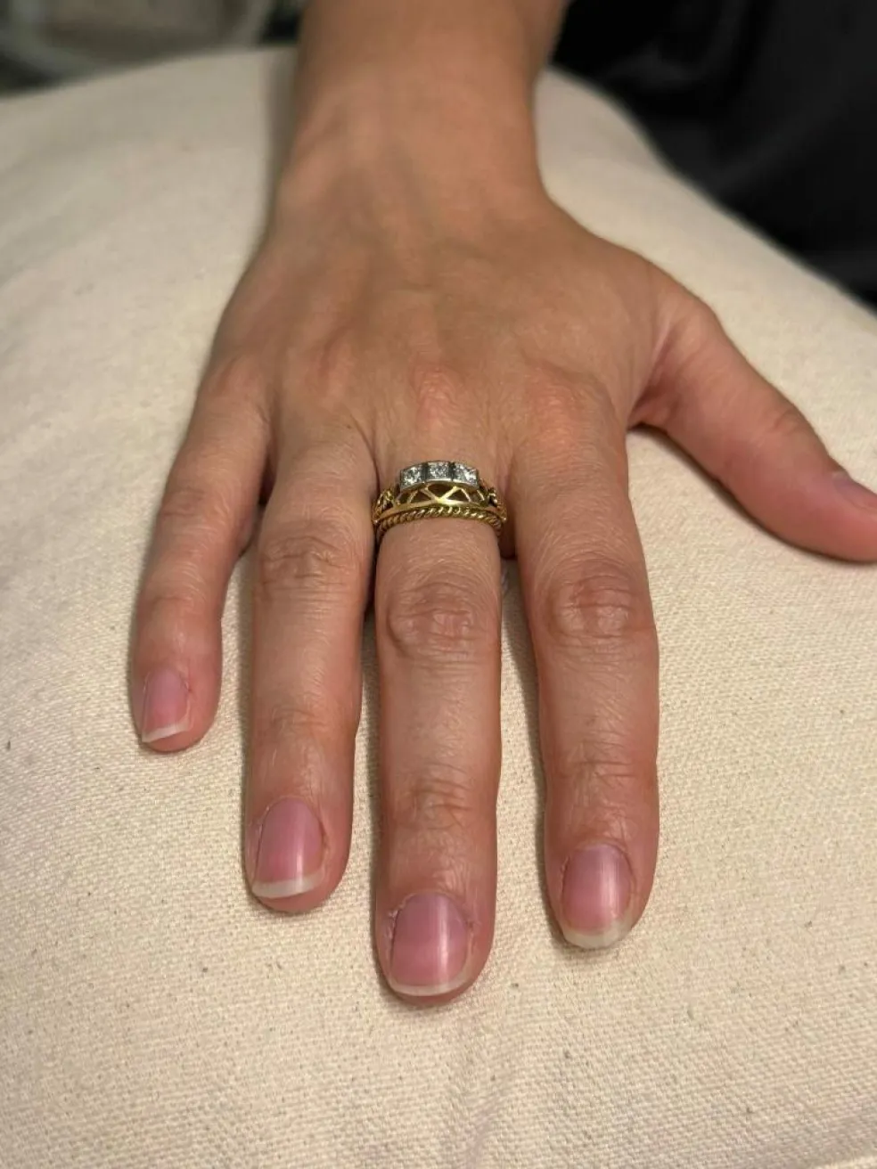Bague en or jaune et diamants