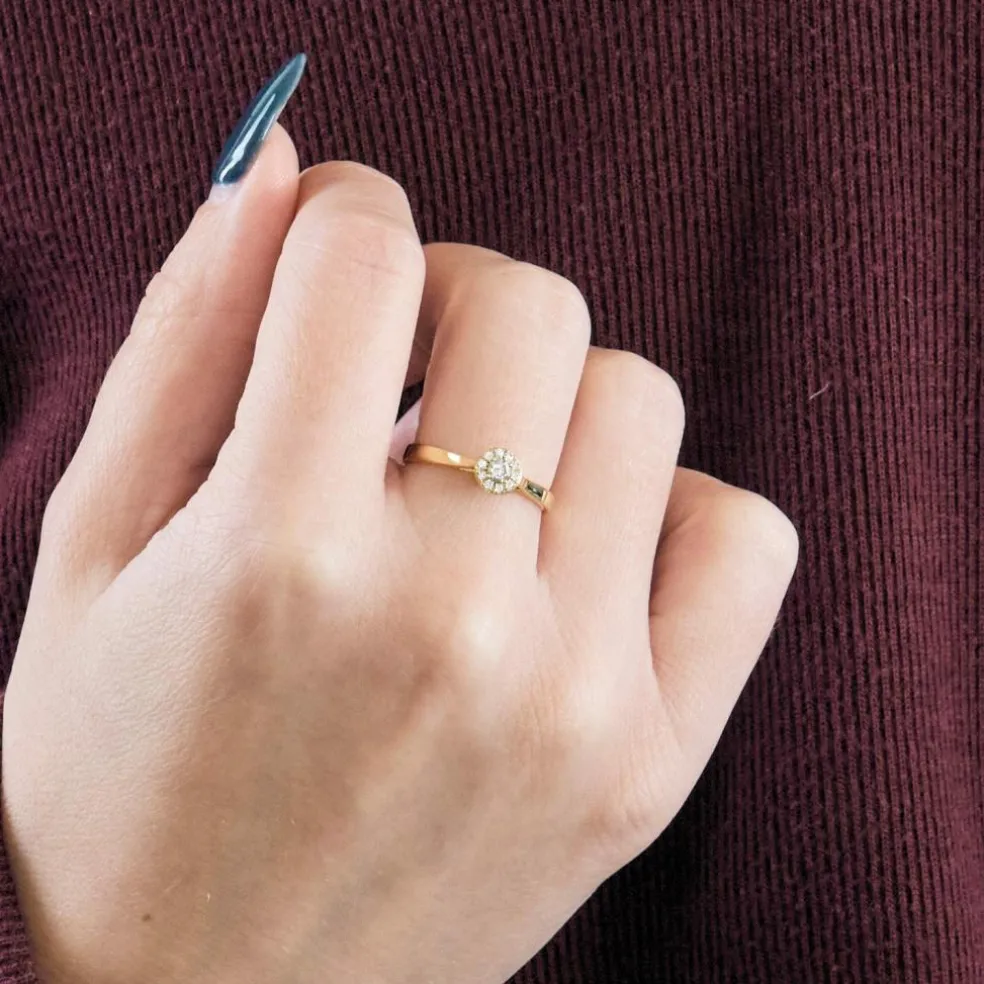 Bague en or jaune et diamants