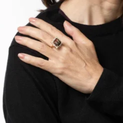 Bague en or jaune et diamants tourmaline bicolore de 5,60 ct