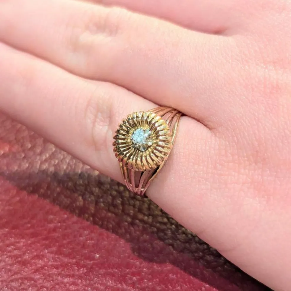 Bague en or jaune et diamant