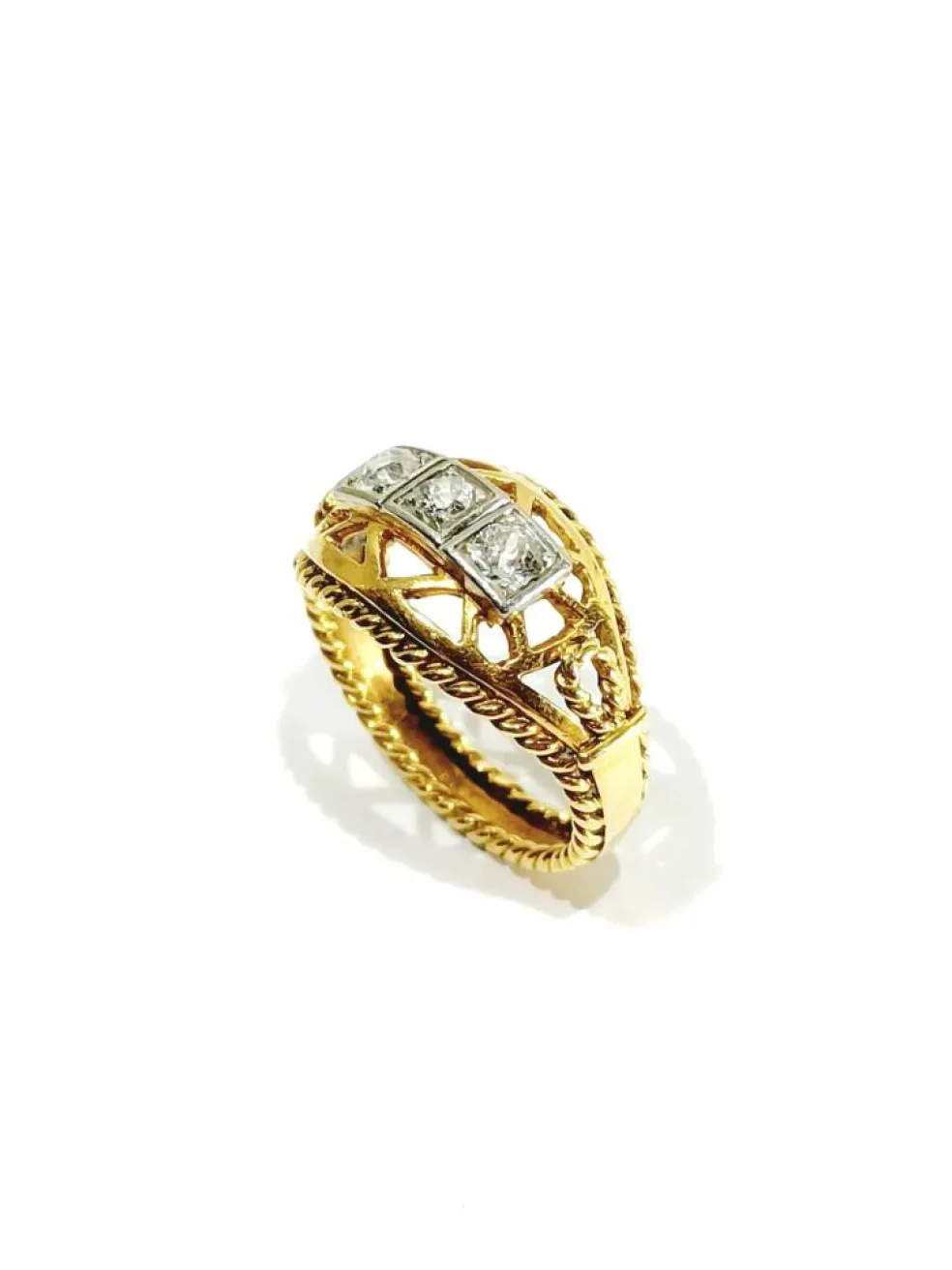 Bague en or jaune et diamants