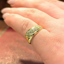 Bague en or jaune et diamants