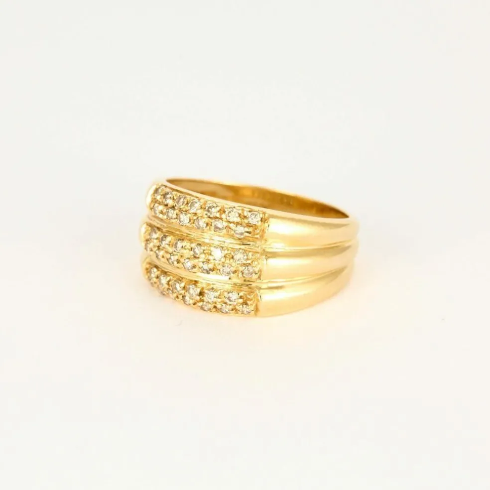 Bague en or jaune et diamants