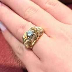Bague en or jaune et diamant