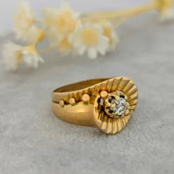 Bague en or jaune et diamant