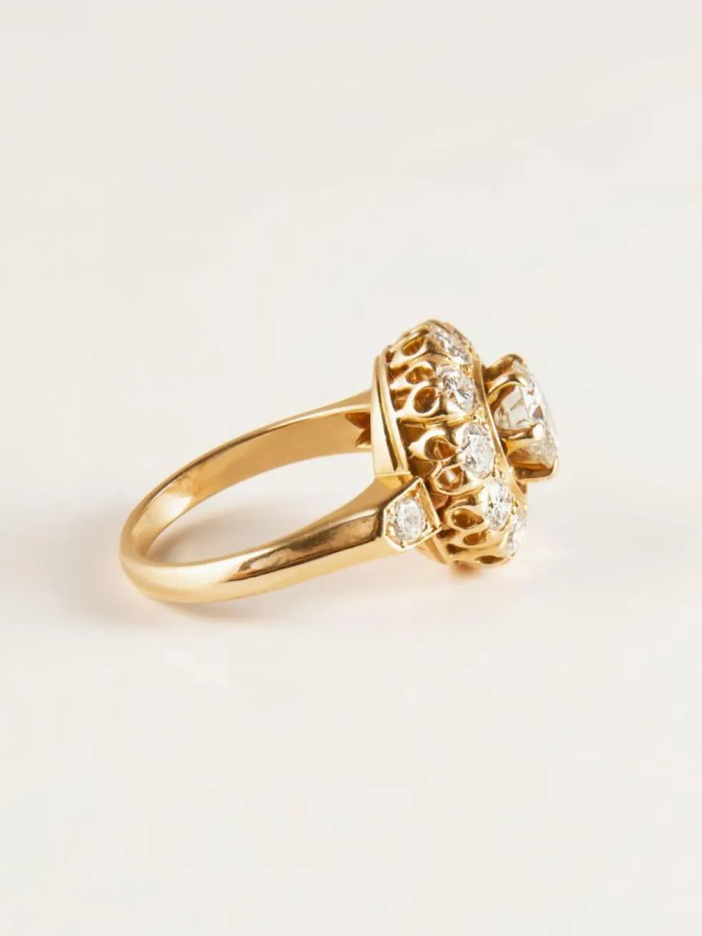 Bague en or jaune et diamants