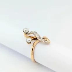 Bague en or jaune et diamants