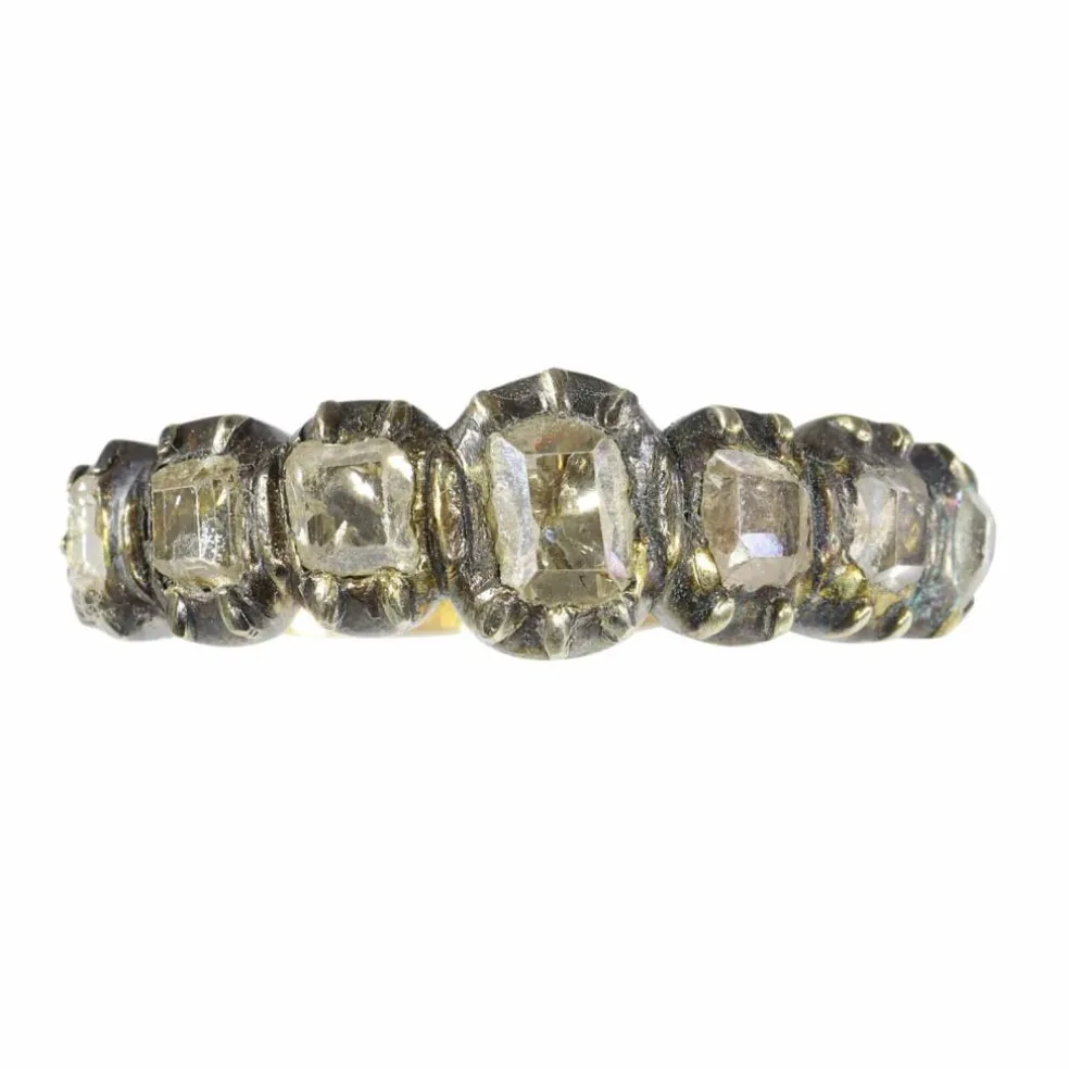 Bague en or jaune et diamant