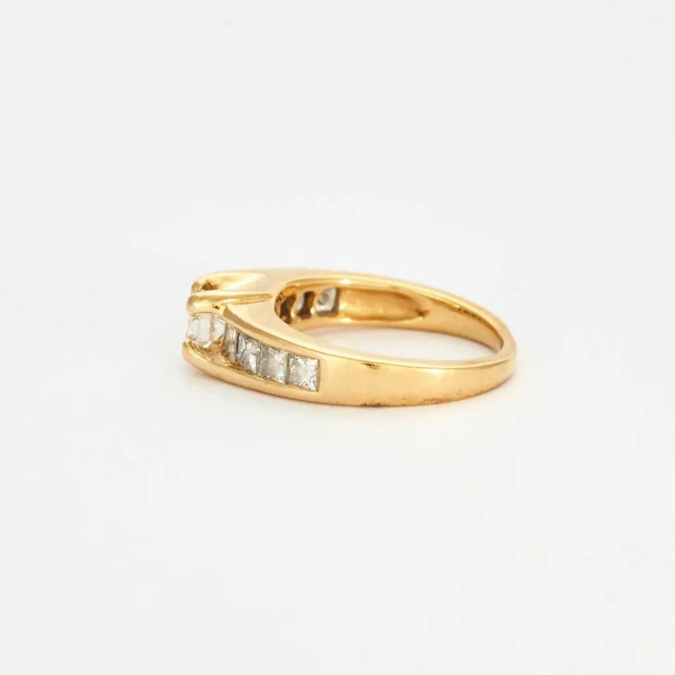 Bague en or jaune et diamants