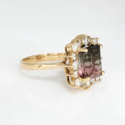 Bague en or jaune et diamants tourmaline bicolore de 5,60 ct